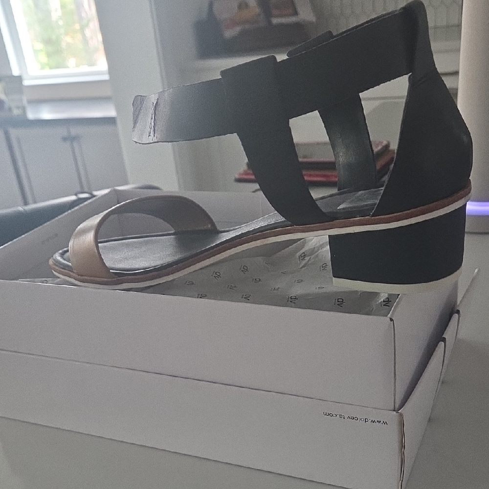 Dolce Vita Black and Tan Women's Low Block Heel Sandals